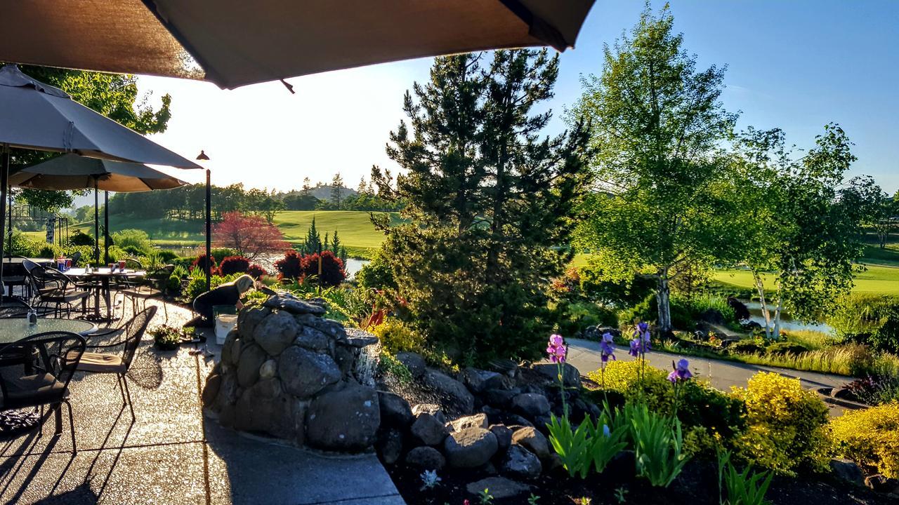 Resort At Eagle Point Golf Club Lodging Екстер'єр фото
